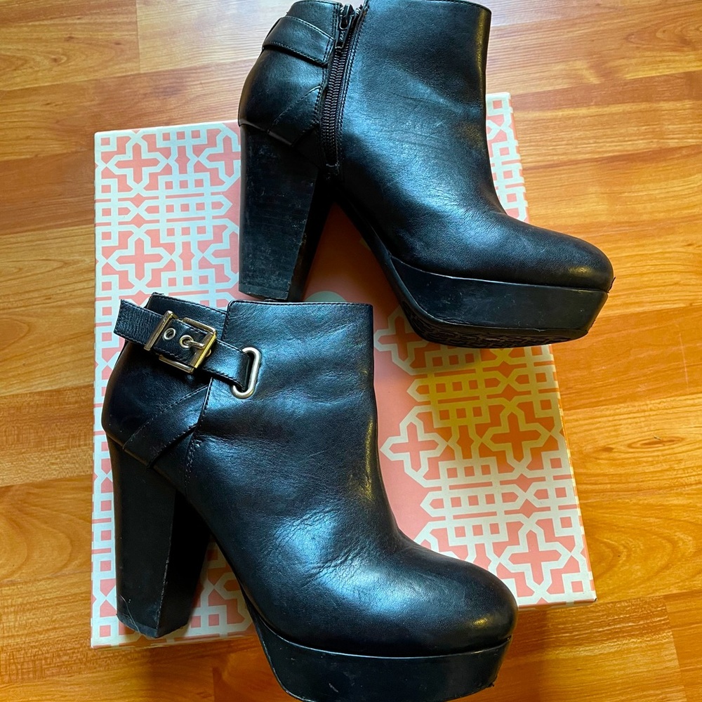 GB-Gianni Bini Spot Lite001 Ankle Boots